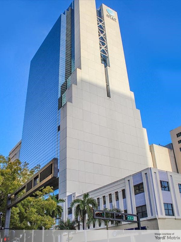 Exterior shot of Museum Tower, a high-rise in downtown Miami.
