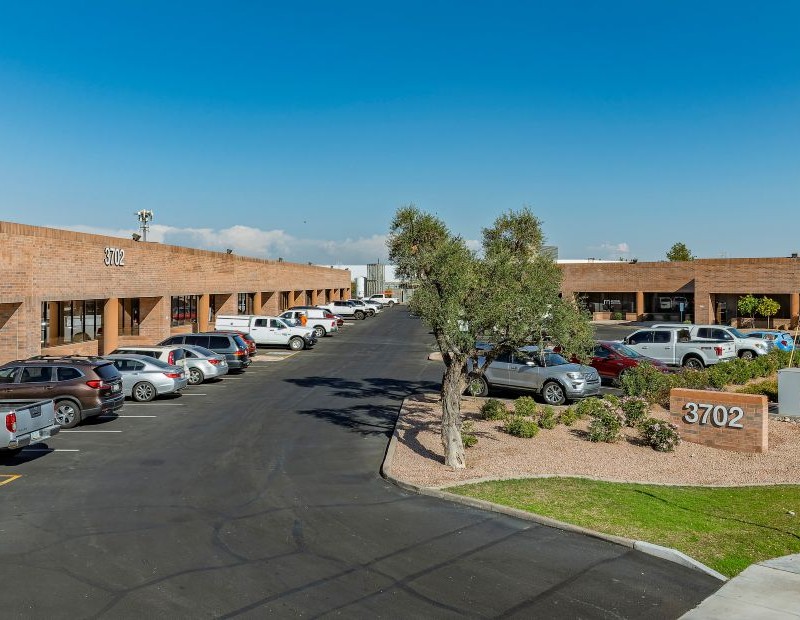 Roeser Commerce Center, a light industrial property in the Airport submarket of Phoenix