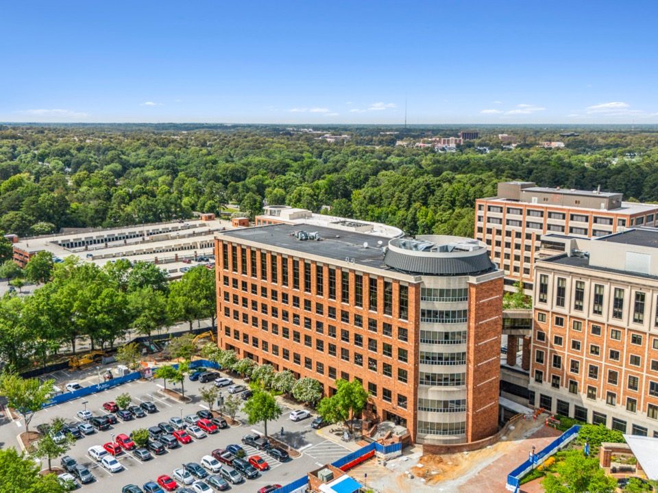 Aerial shot of St. Mary's Medical Office Building, a 142,015-square-foot property in Richmond, Va.