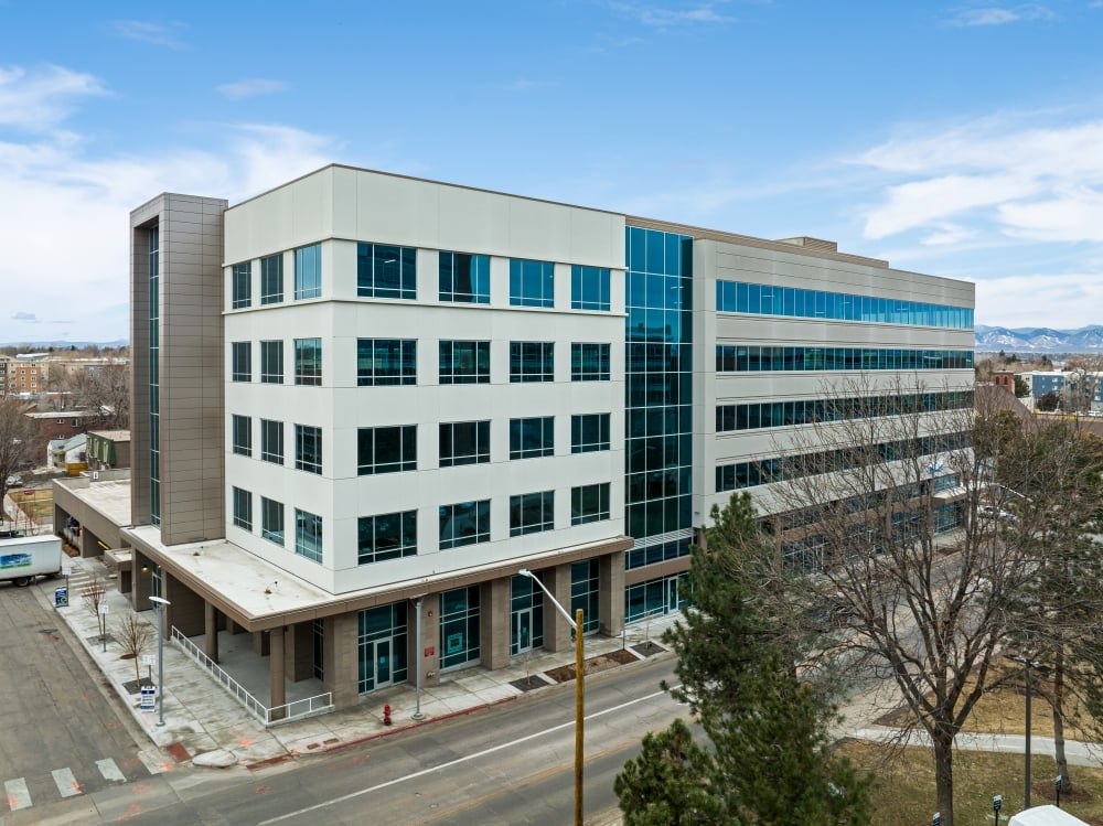Exterior shot of Synergy Medical Center, a medical outpatient facility in Englewood, Colo.