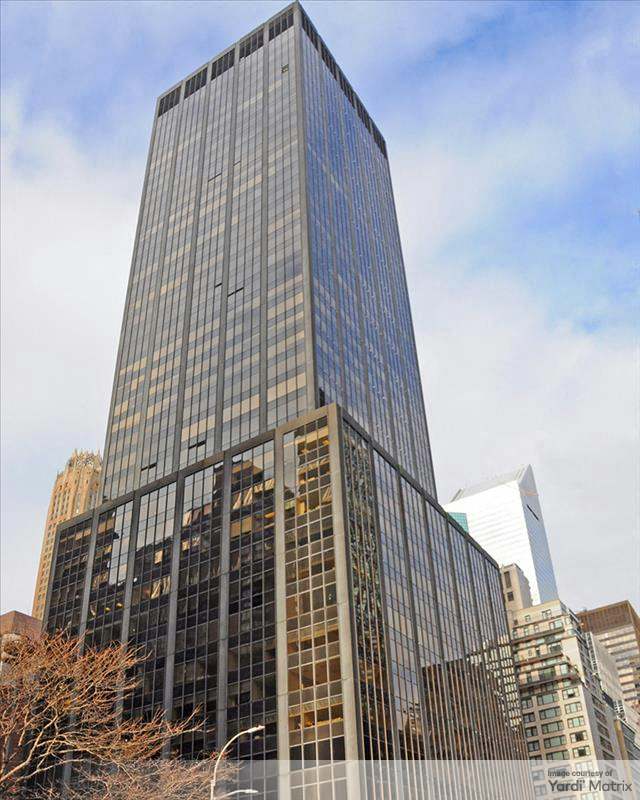 Exterior shot of 800 Third Ave., a 526,000-square-foot office building in Manhattan's Plaza District.