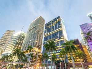 Photo of the Biscayne Boulevard in Mami at sunset.