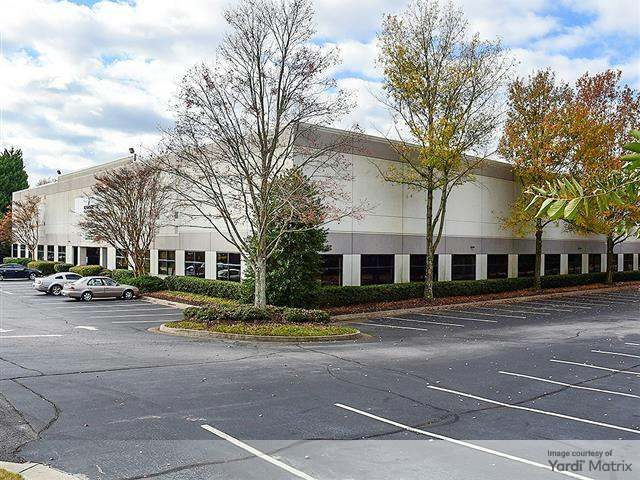 Exterior shot of the 140,400-square-foot indusrial property at 1065 Big Shanty Road Northwest in Kennesaw, Ga.
