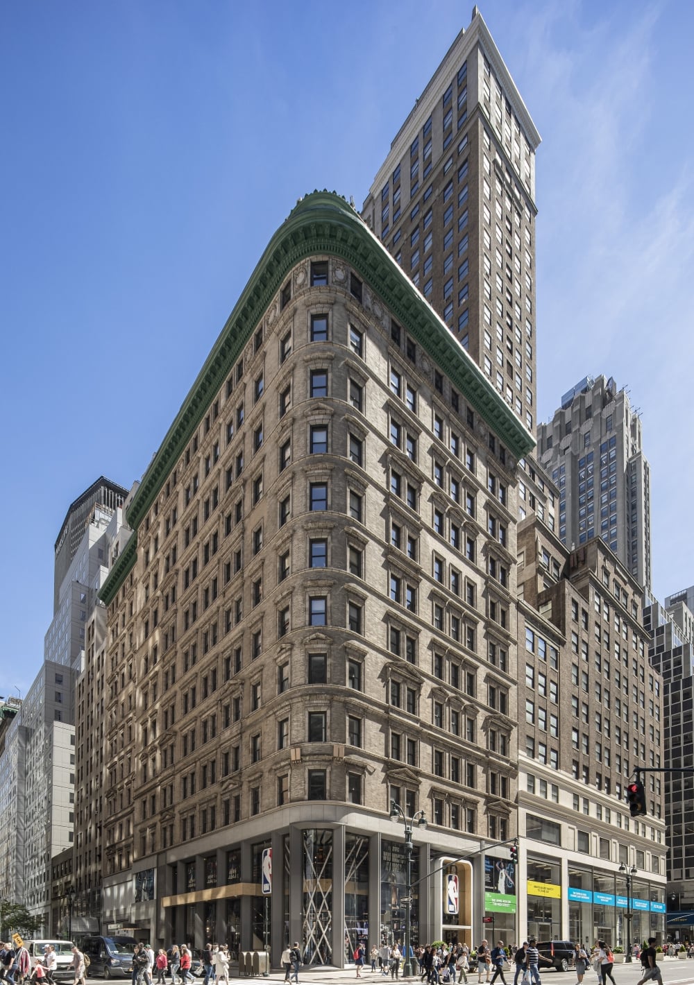 Exterior shot of 545 Fifth Ave., an office building in Manhattan.