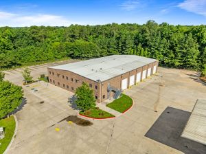 Aerial view of the IOS property at 7030 Queens Ferry Pl SE