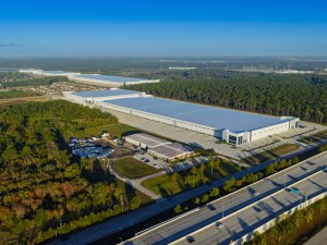 Drone shot depicting East Belt Logistics Park, an industrial campus in Houston.