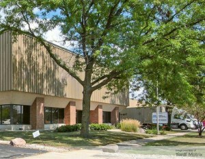 Industrial building at 2440 Pratt Ave. in Elk Grove Village, Ill.