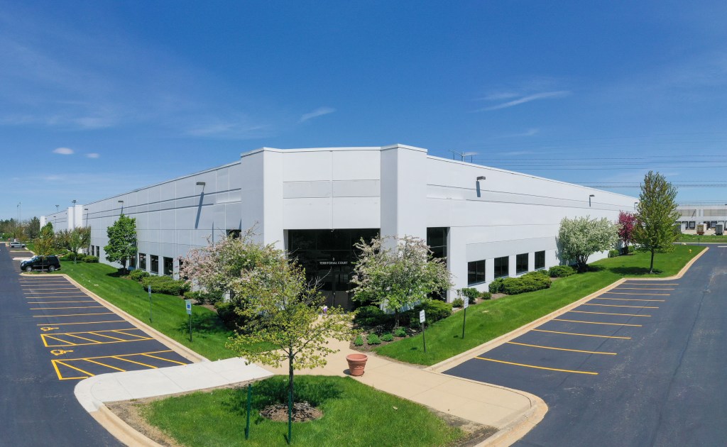 800,000-square-foot Chicagoland campus
