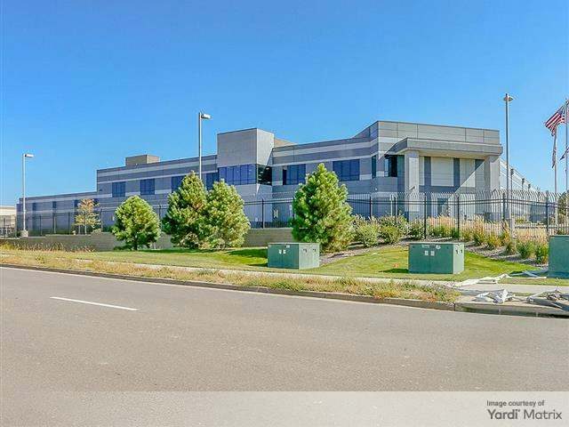 Exterior shot of a data center facility owned and occupied by Flexential in Englewood, Colo.