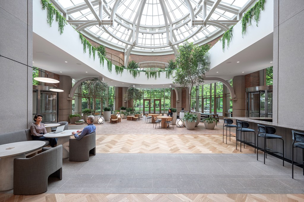 2 Seaport Lane Lobby Image by Flaunt Photography courtesy of Bergmeyer