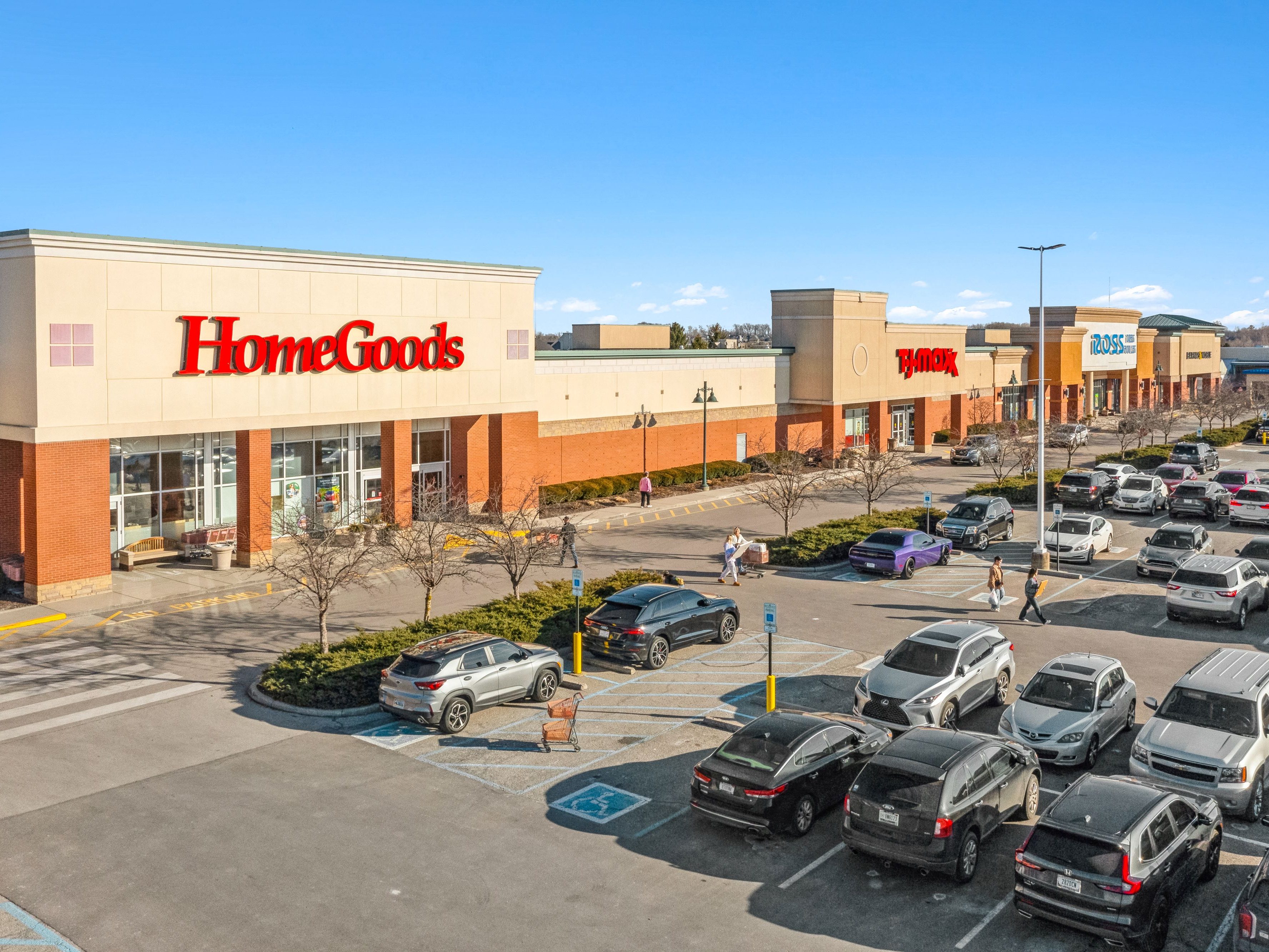 Exterior shot of Stony Creek Marketplace, a 204,810-square-foot, class A, regional retail center in Noblesville, Ind.