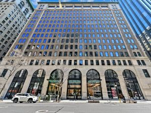 Worm's eye view of 295 Fifth Ave., a 710,000-square-foot office building in Manhattan.