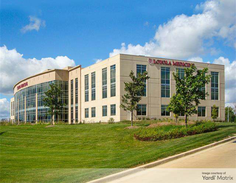 Exterior of Burr Ridge Medical Center in Burr Ridge, Ill.