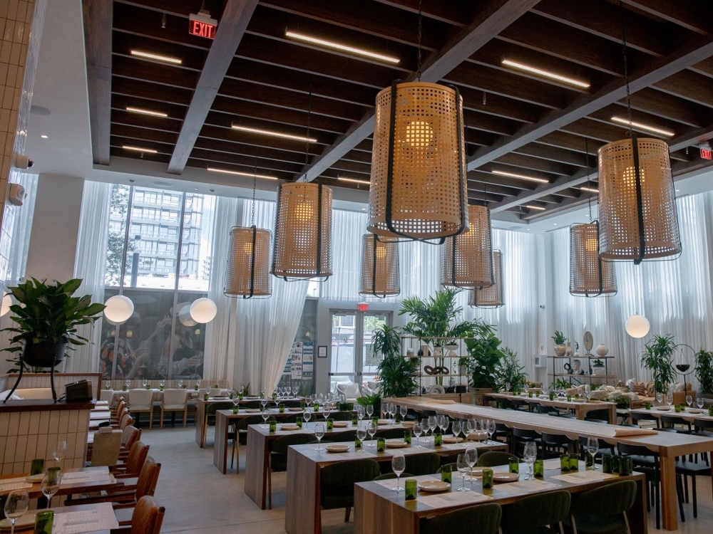 Sixty Vines Miami Worldcenter
