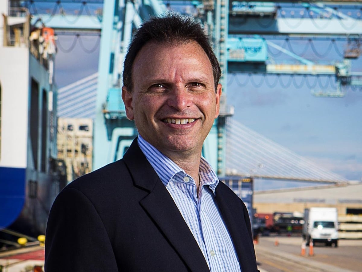 Chief Commercial Officer Robert Peek