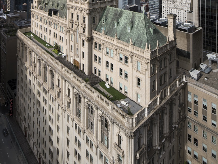 Versant Media Expands to 250 KSF in Times Square