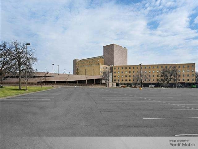 Exterior shot of 3701 Wayzata Blvd., an office building in Minneapolis.