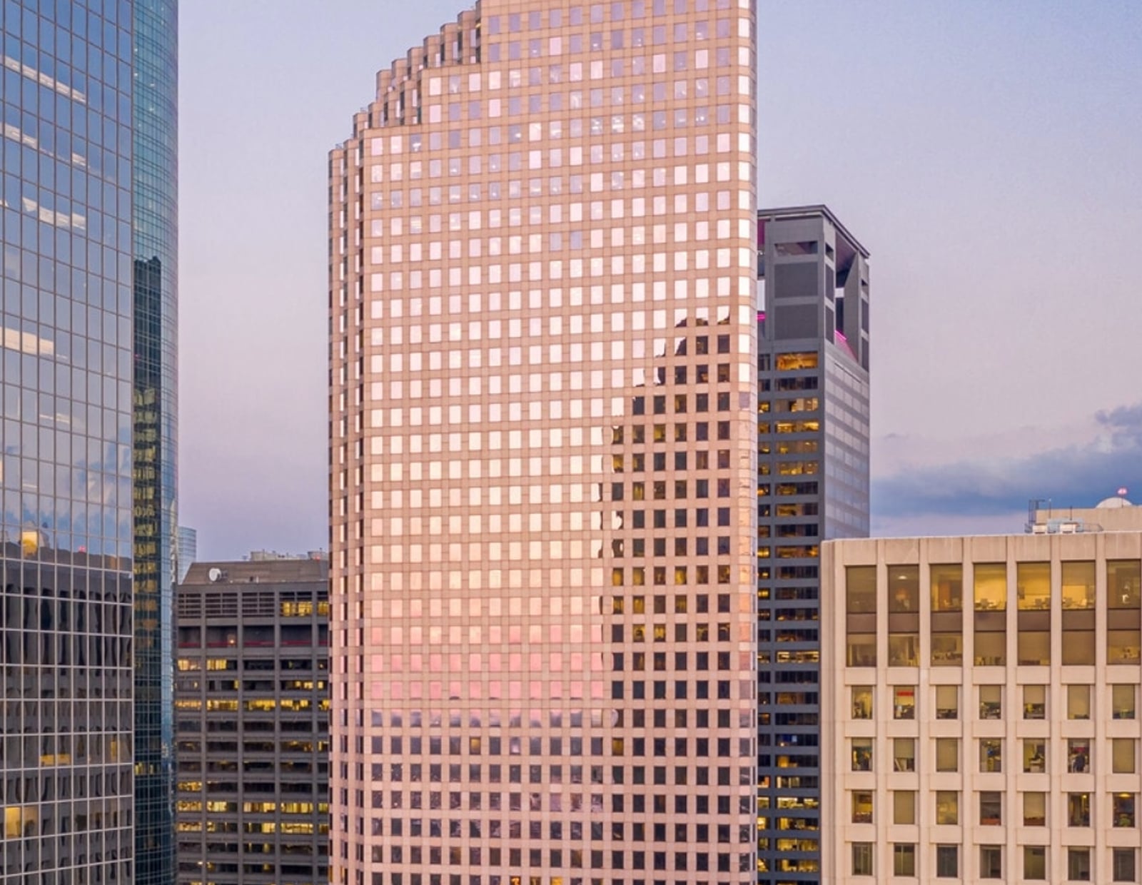 A photo of 1100 Louisiana, an office tower in Houston.
