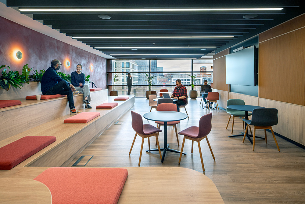 An other view of JLL’s regional office in Birmingham, England, was designed for future flexibility. Reconfigurable spaces include the Agora, which supports internal and external events, community gatherings, meetings, collaboration and social activities. Image by Jonathan Banks; courtesy of JLL