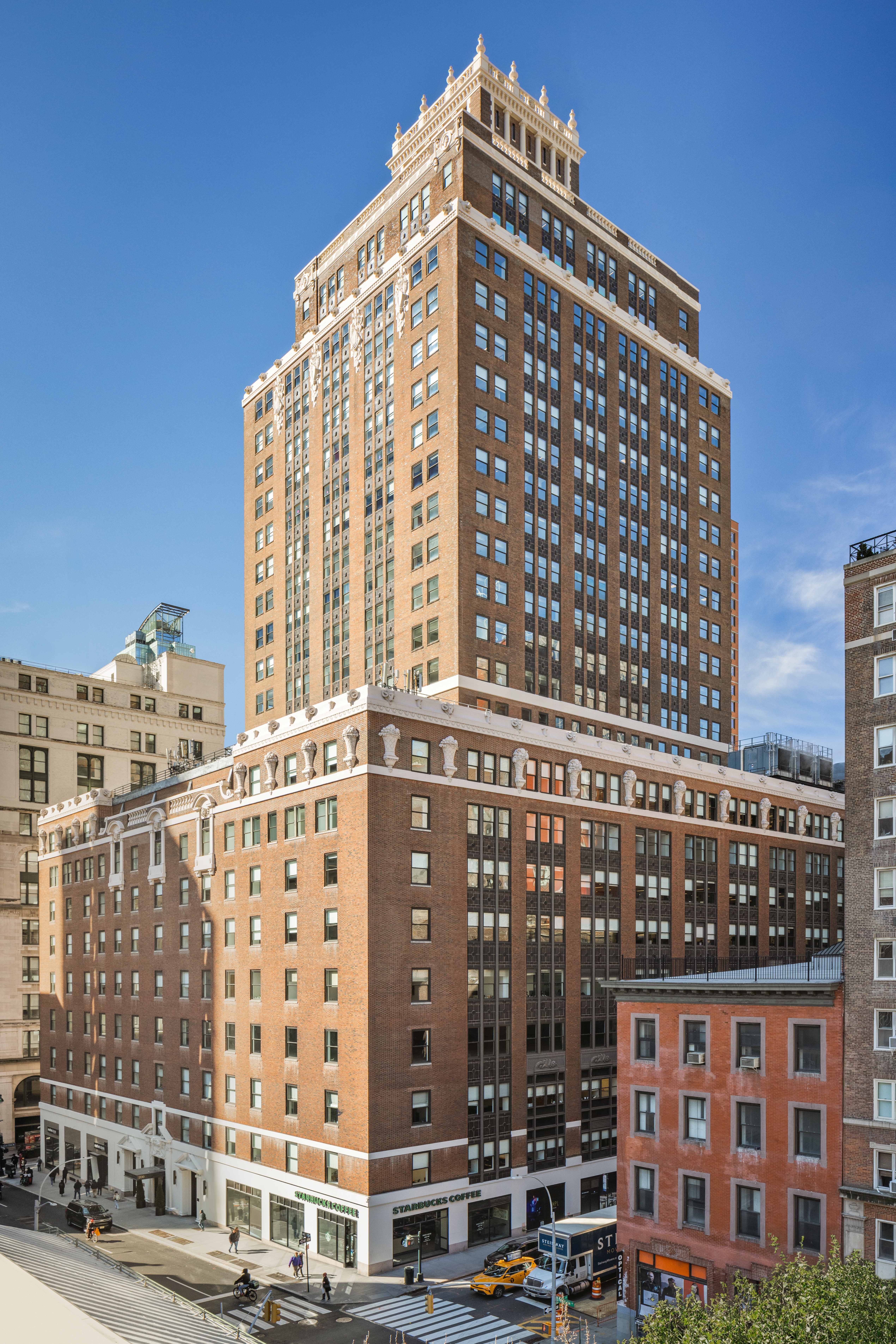 200 Madison Avenue