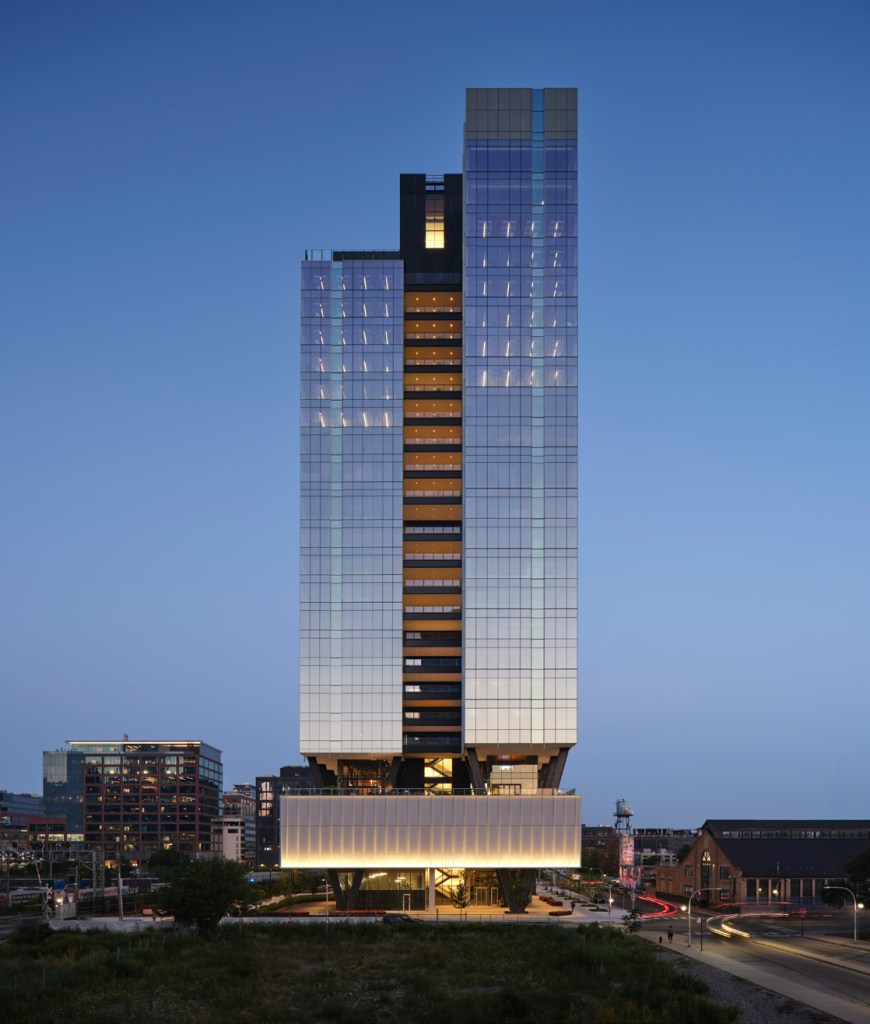 A photo of 360 North Green, a 24-story office tower in Chicago.