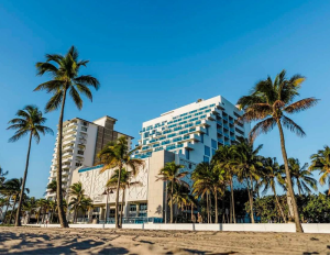 Hotel Maren exterior